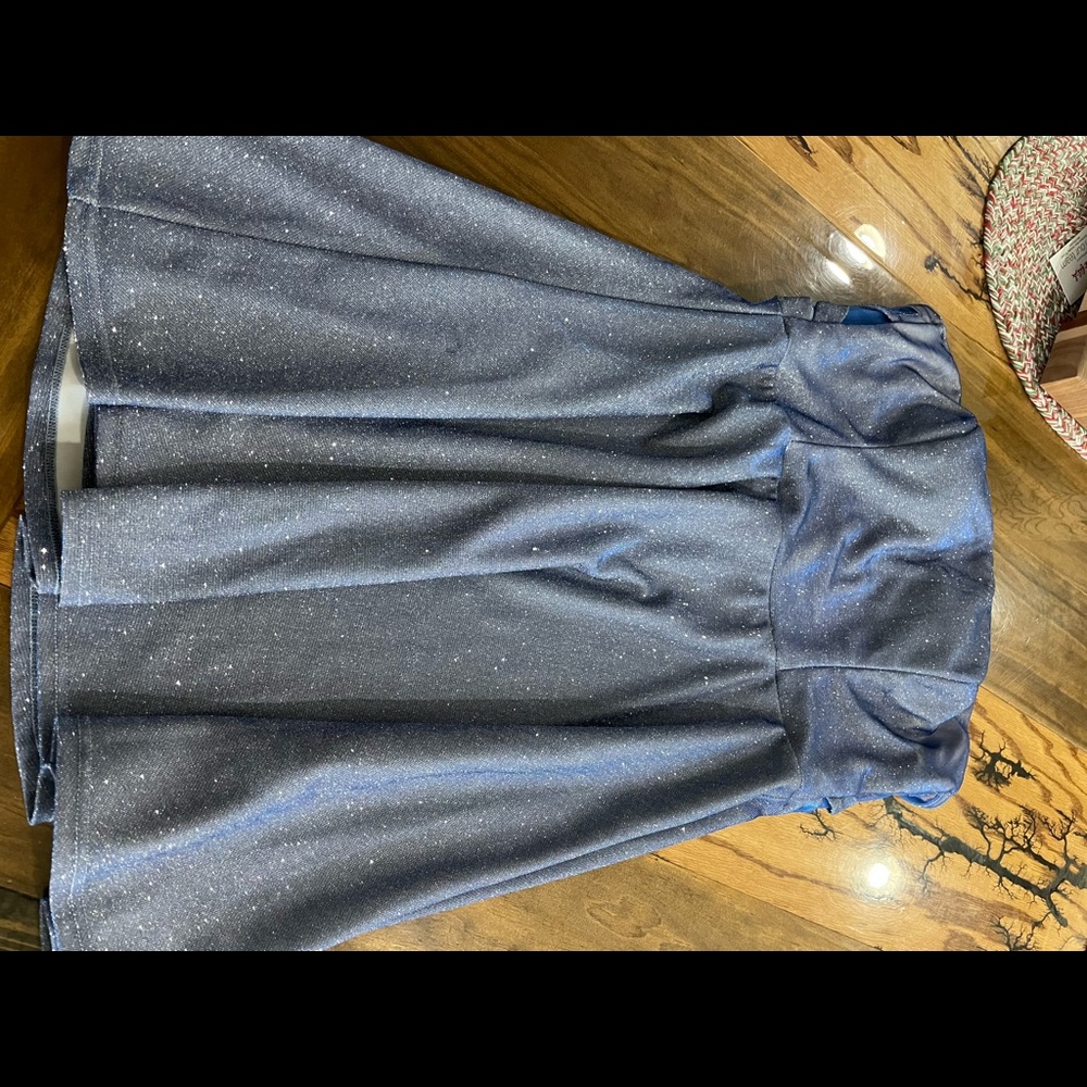 Beautiful strapless dress from Dillards. Literally worn for 3 hours.